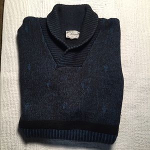 Men’s pullover sweater